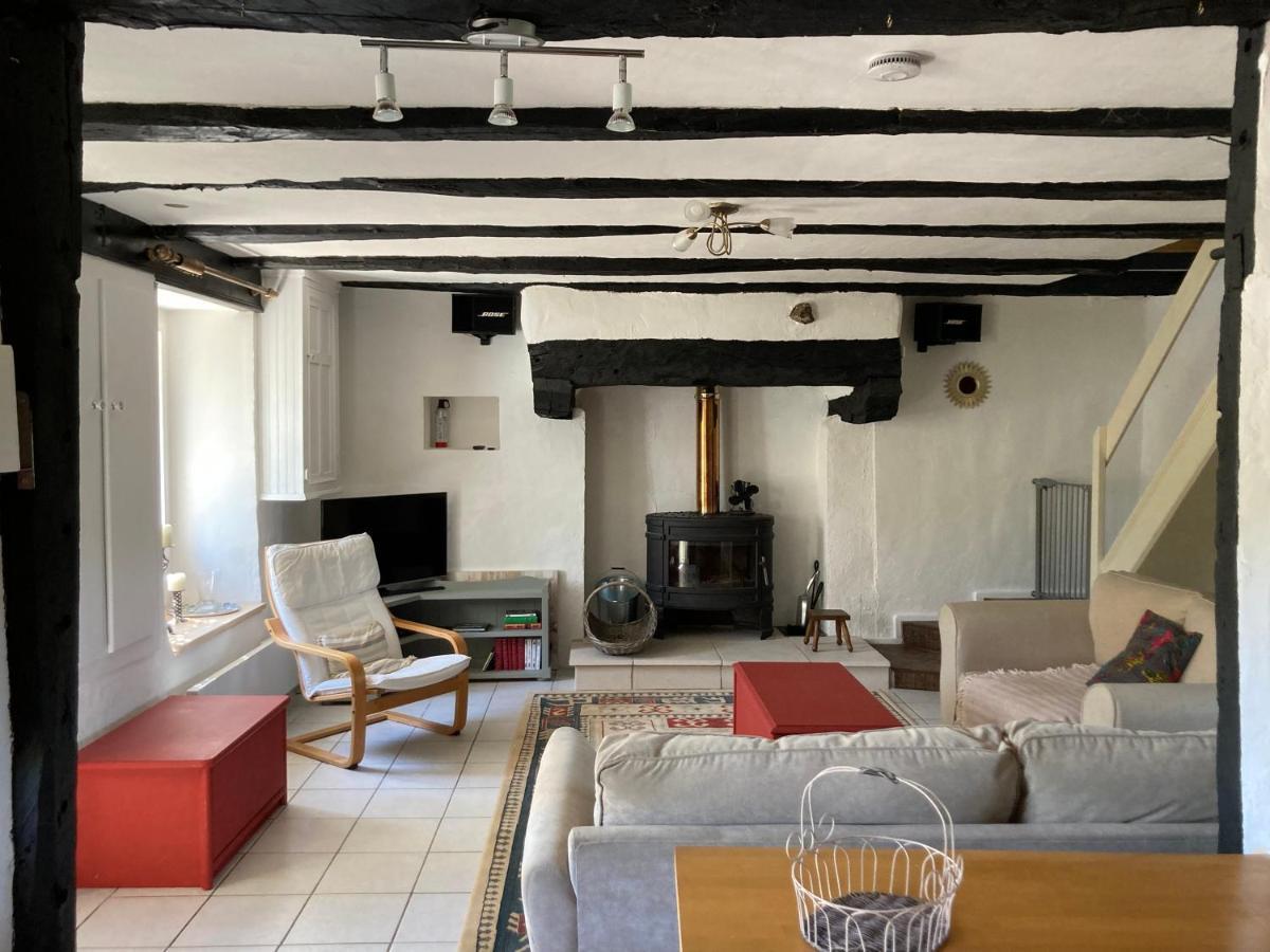 La Maison Charmante D'Elisabeth Saint-Ybard Екстериор снимка