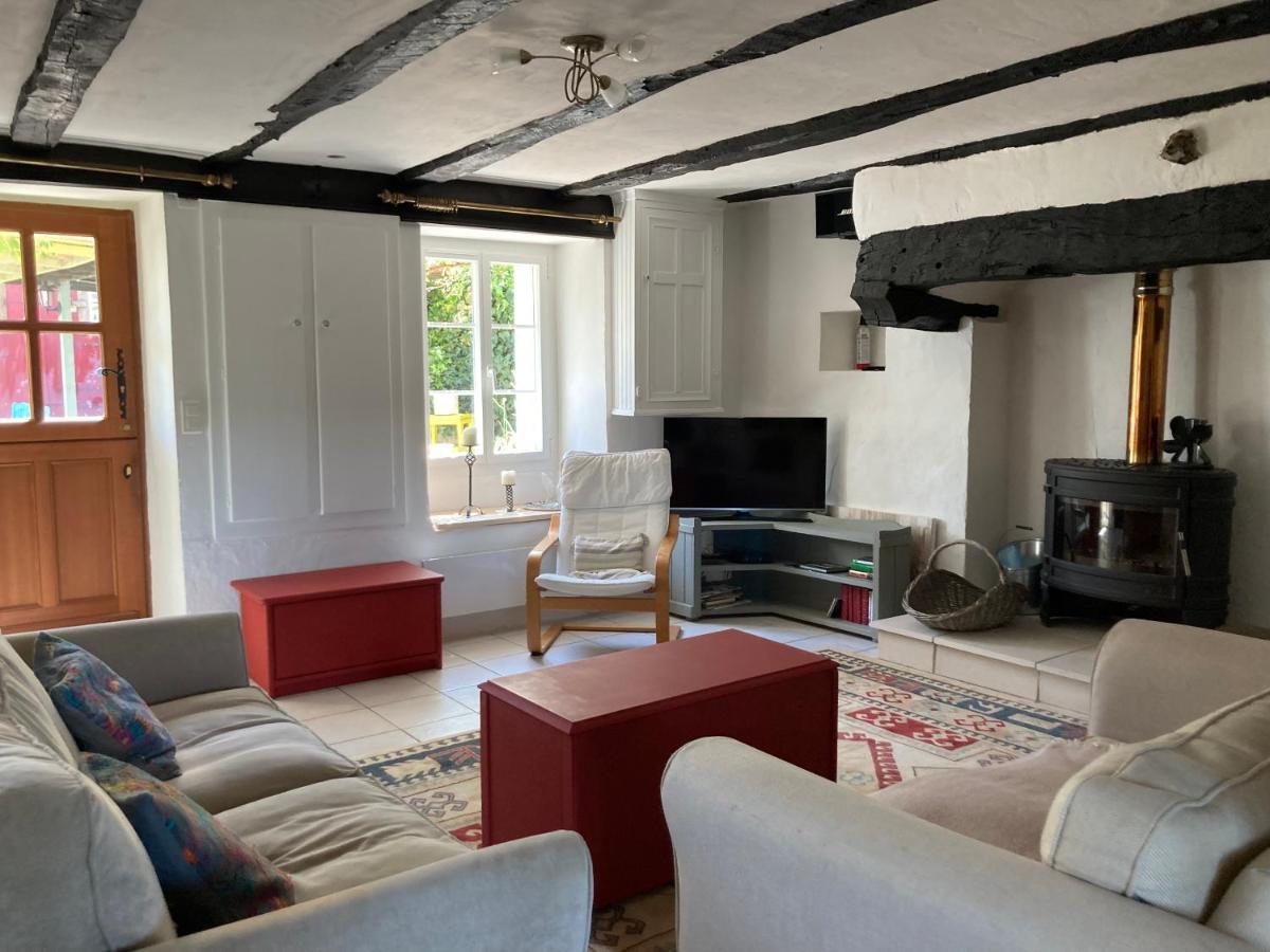 La Maison Charmante D'Elisabeth Saint-Ybard Екстериор снимка