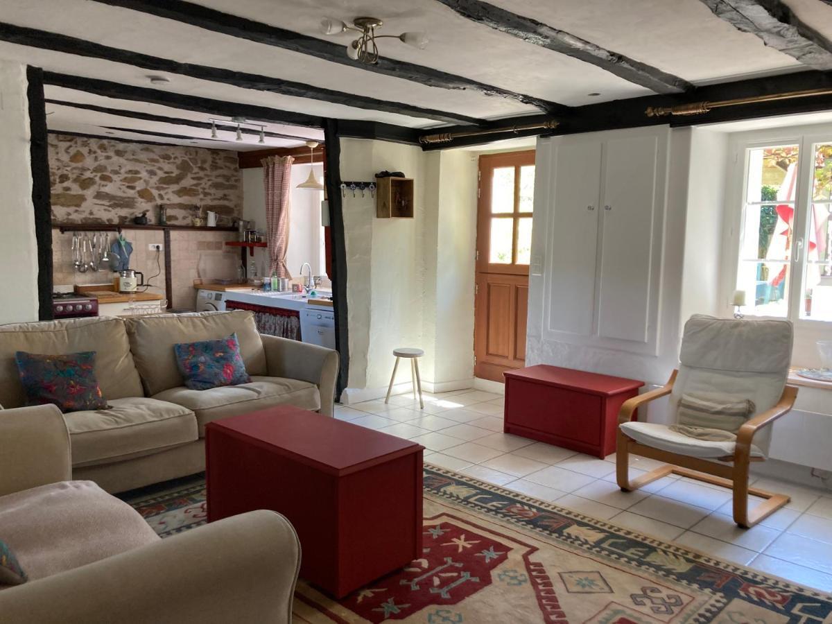 La Maison Charmante D'Elisabeth Saint-Ybard Екстериор снимка